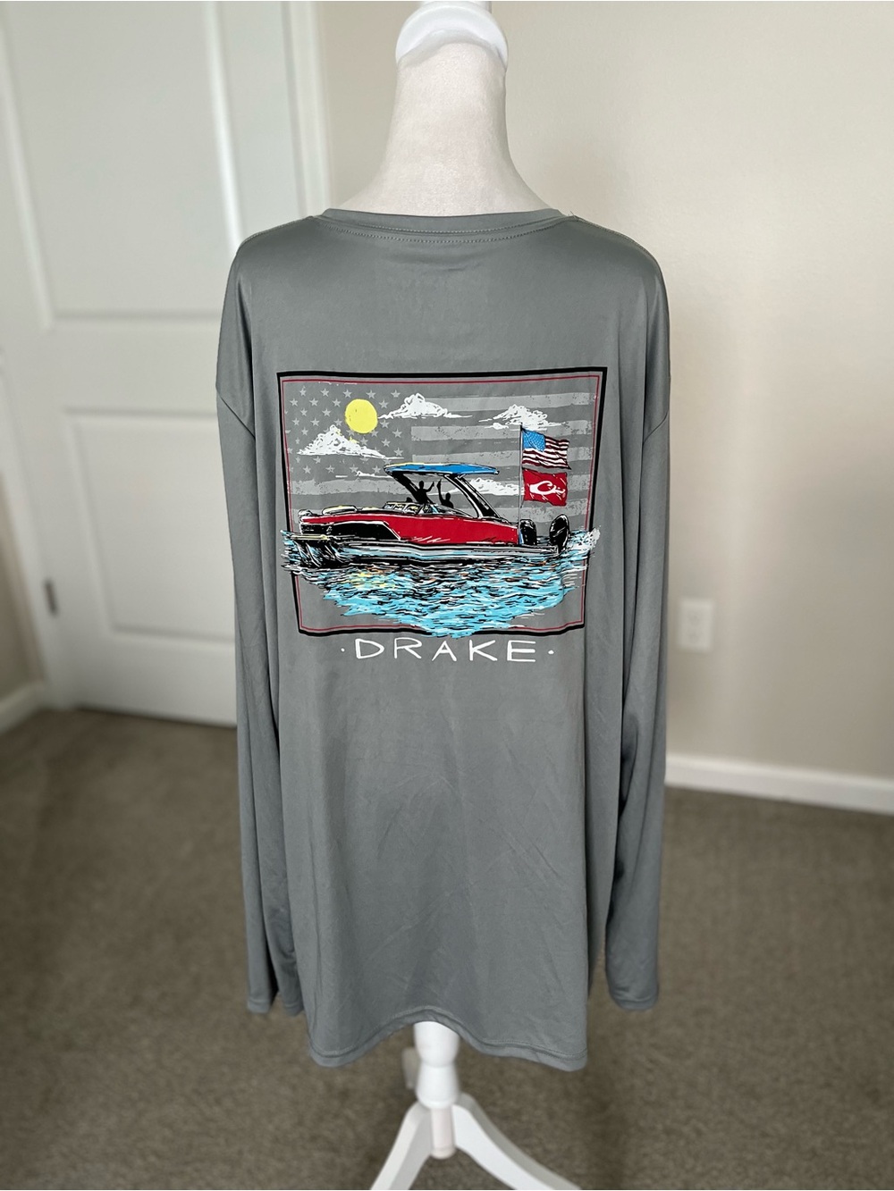 NWT Drake Long Sleeve Tee in Gray with Red Boat Graphic on Back Size 2X